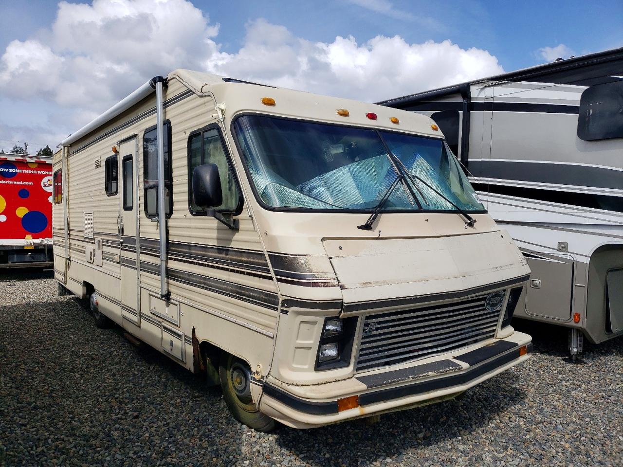 1987 GSCI Motorhome VIN 1GDKP37W8H3505449 photo 1