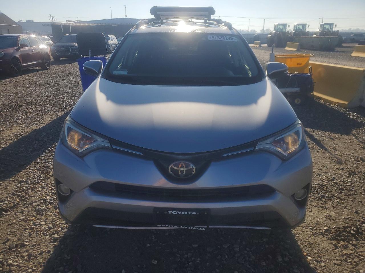 2018 Toyota Rav4 VIN JTMWFREV8JD128112 photo 5