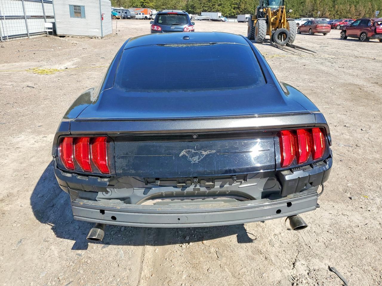 2018 FORD Mustang VIN 1FA6P8TH2J5165290 photo 6