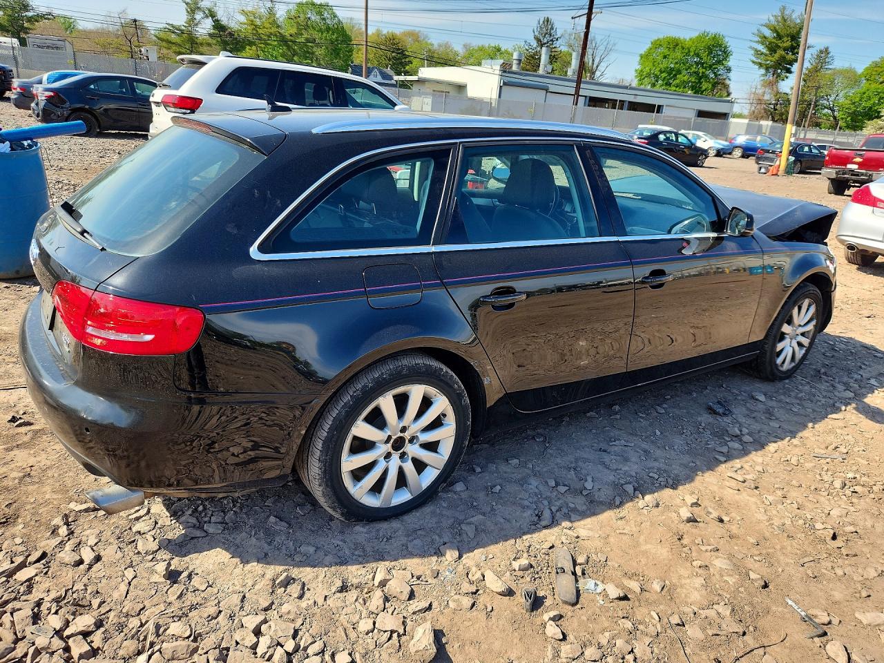 2011 Audi A4 VIN WAUWFAFL3BA082445 photo 3