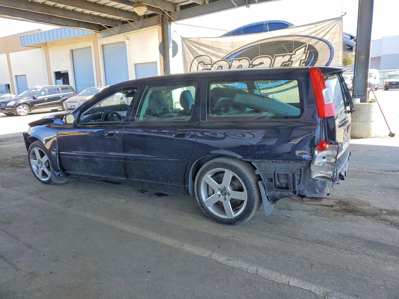 2006 Volvo V70 VIN YV1SJ527862599945 photo 2