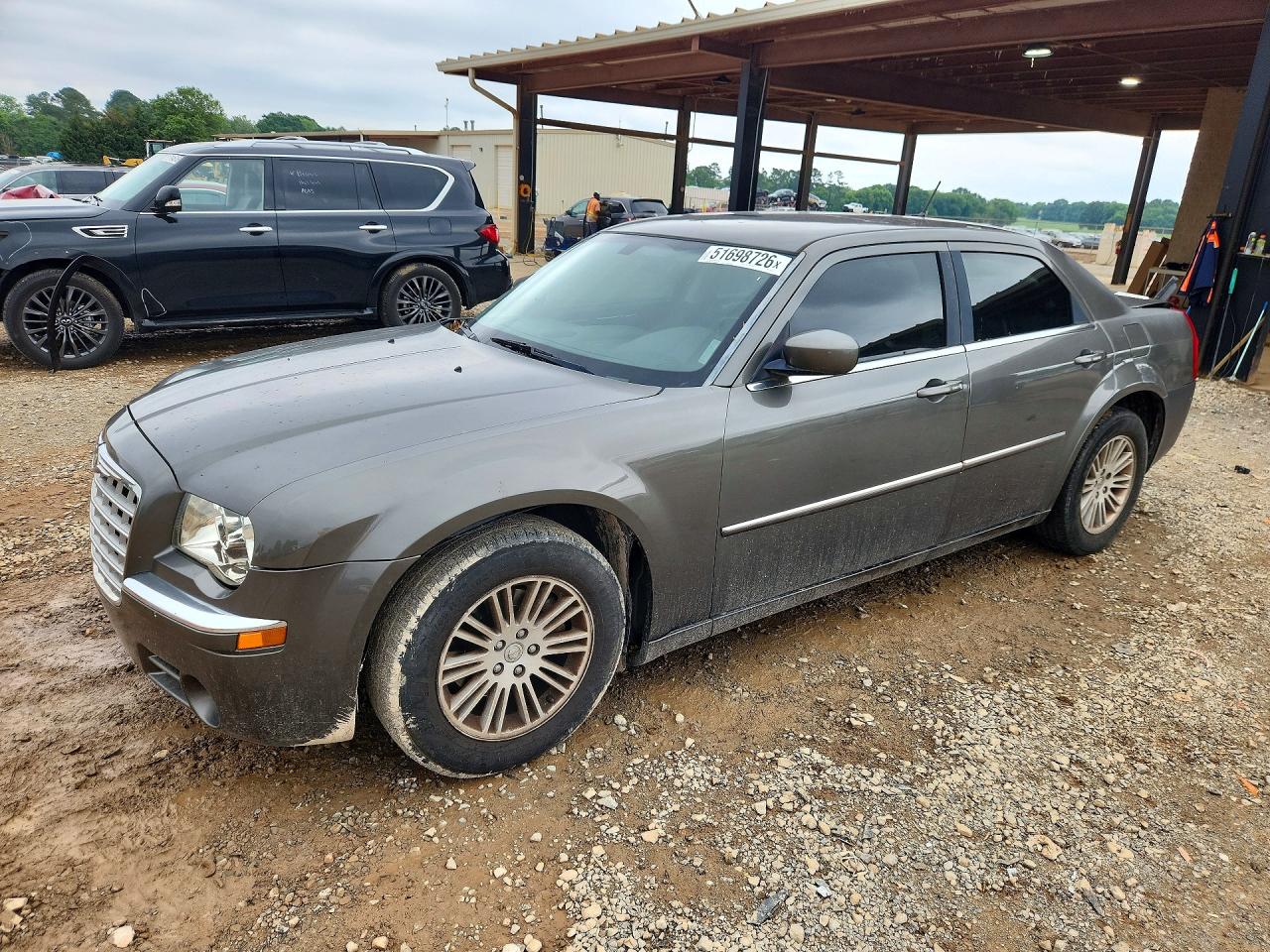 2008 Chrysler 300 VIN 2C3KA53G08H269025 photo 1