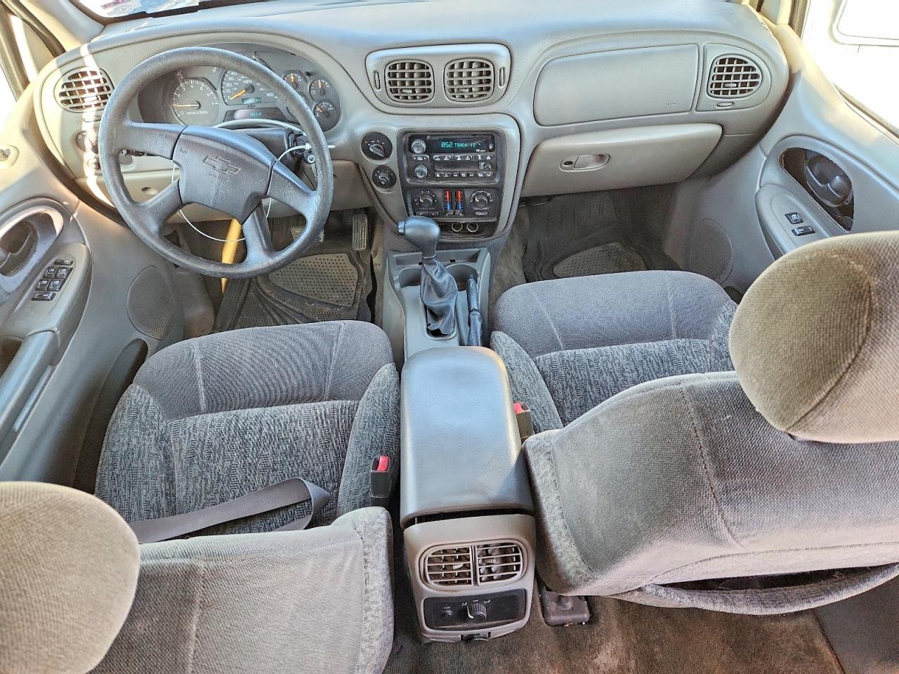 2003 Chev Trailblaze VIN 1GNDT13S932126188 photo 8