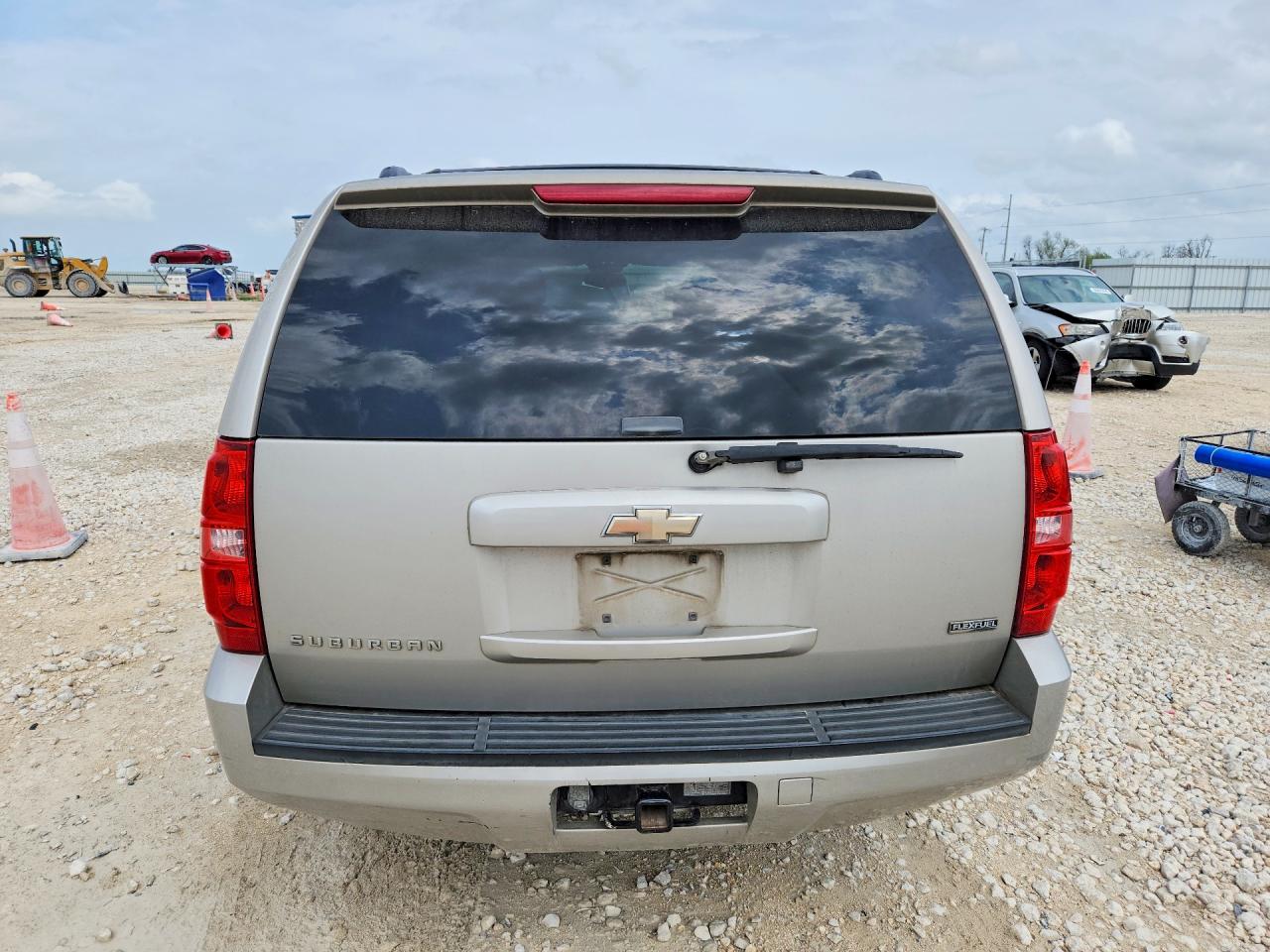 2009 Chevrolet Suburban VIN 1GNFC26029R273641 photo 6