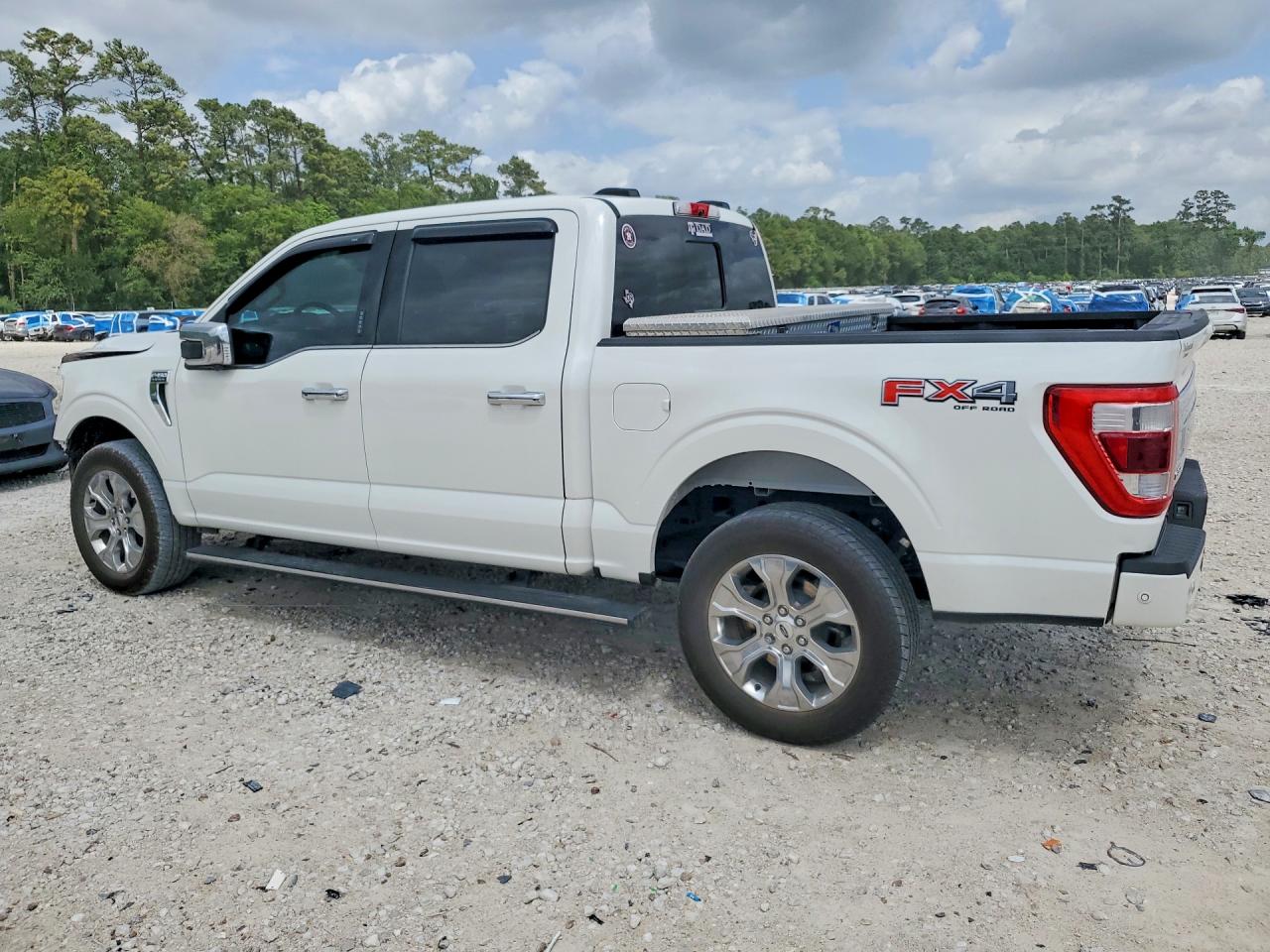 2021 Ford F150 VIN 1FTFW1E89MFA32686 photo 2