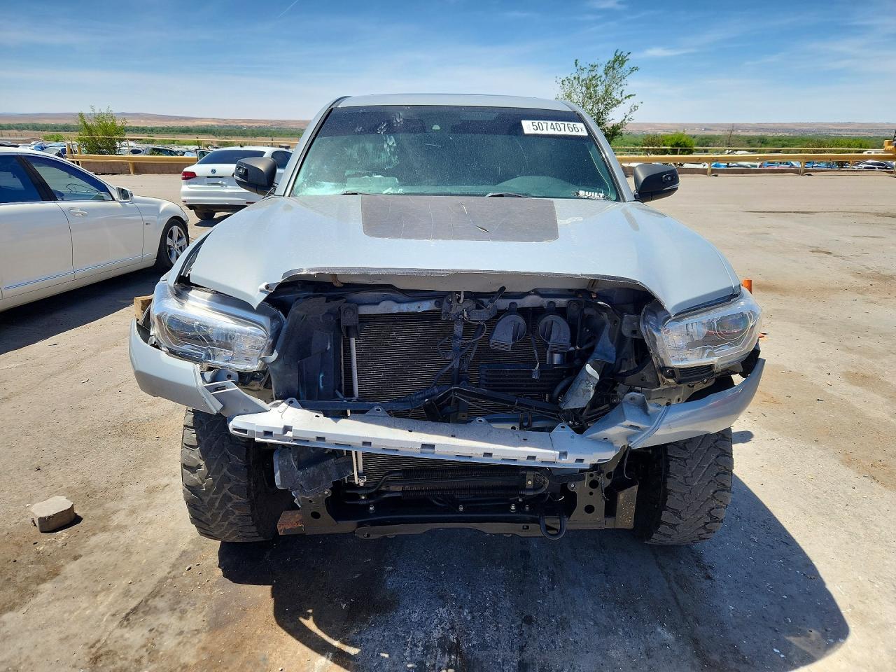 2018 Toyota Tacoma VIN 3TMCZ5AN2JM184642 photo 5