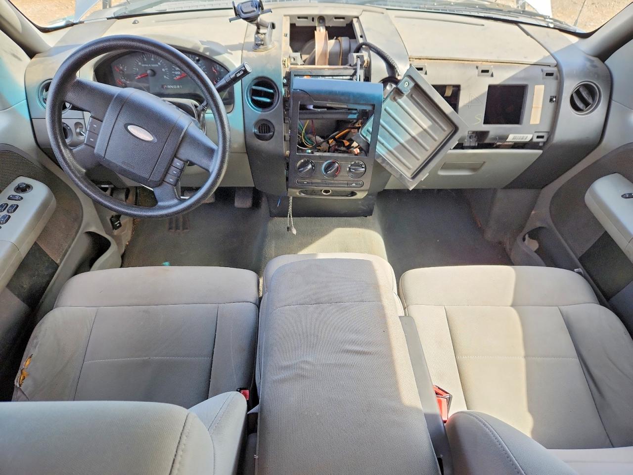 2007 Ford F150 VIN 1FTRX12W37NA54660 photo 8