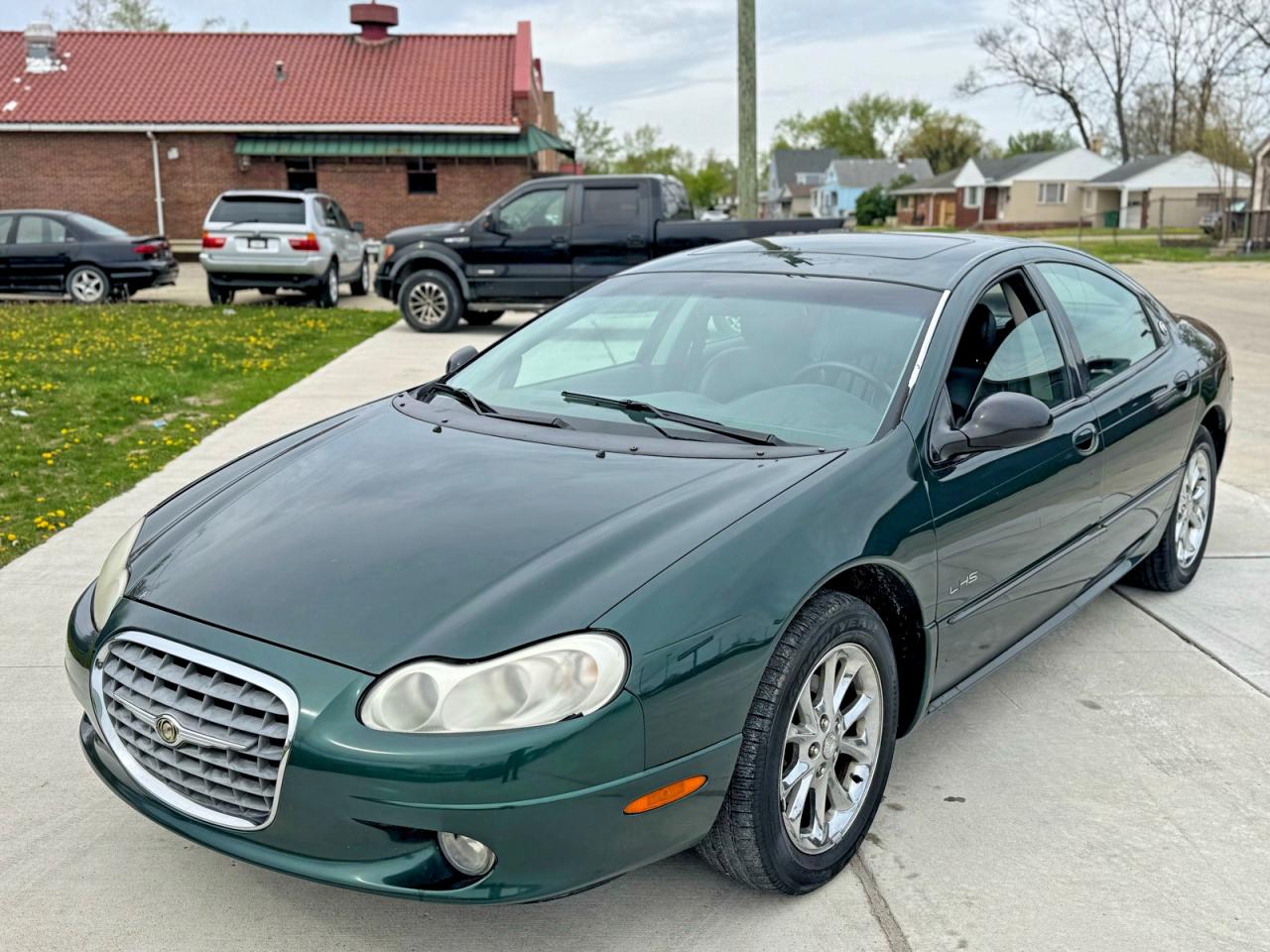 1999 Chrysler Lhs VIN 2C3HC56G2XH650079 photo 2