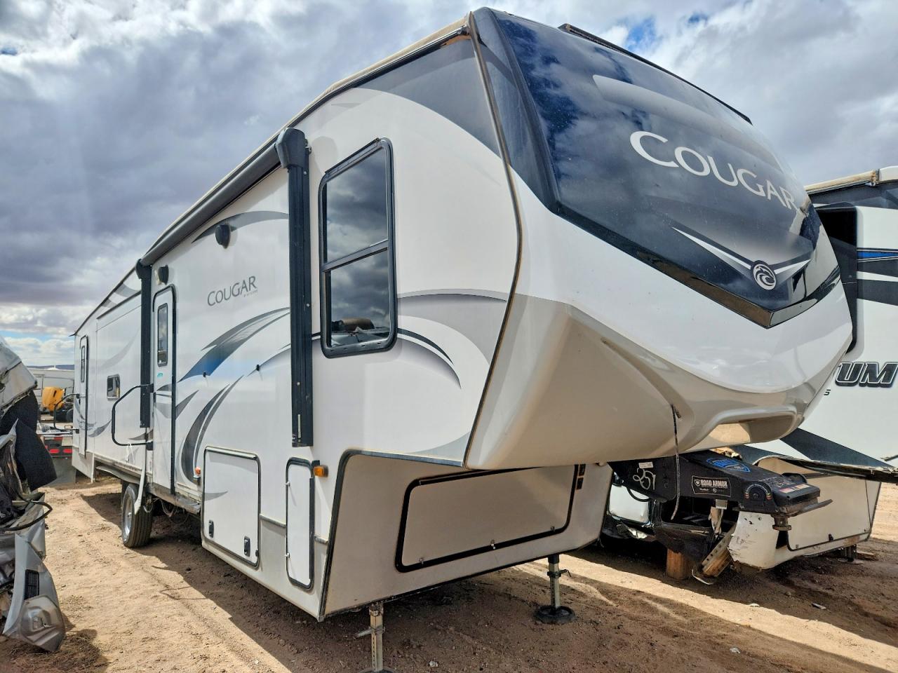 2021 KEYSTONE All models VIN 4YDF35726M2513251 photo 1