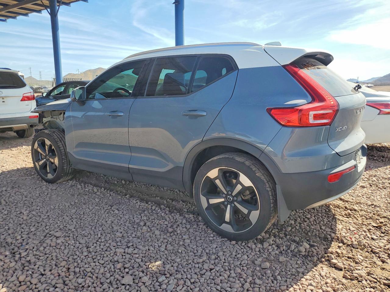 2020 VOLVO Xc40 VIN YV4162UK0L2325943 photo 2