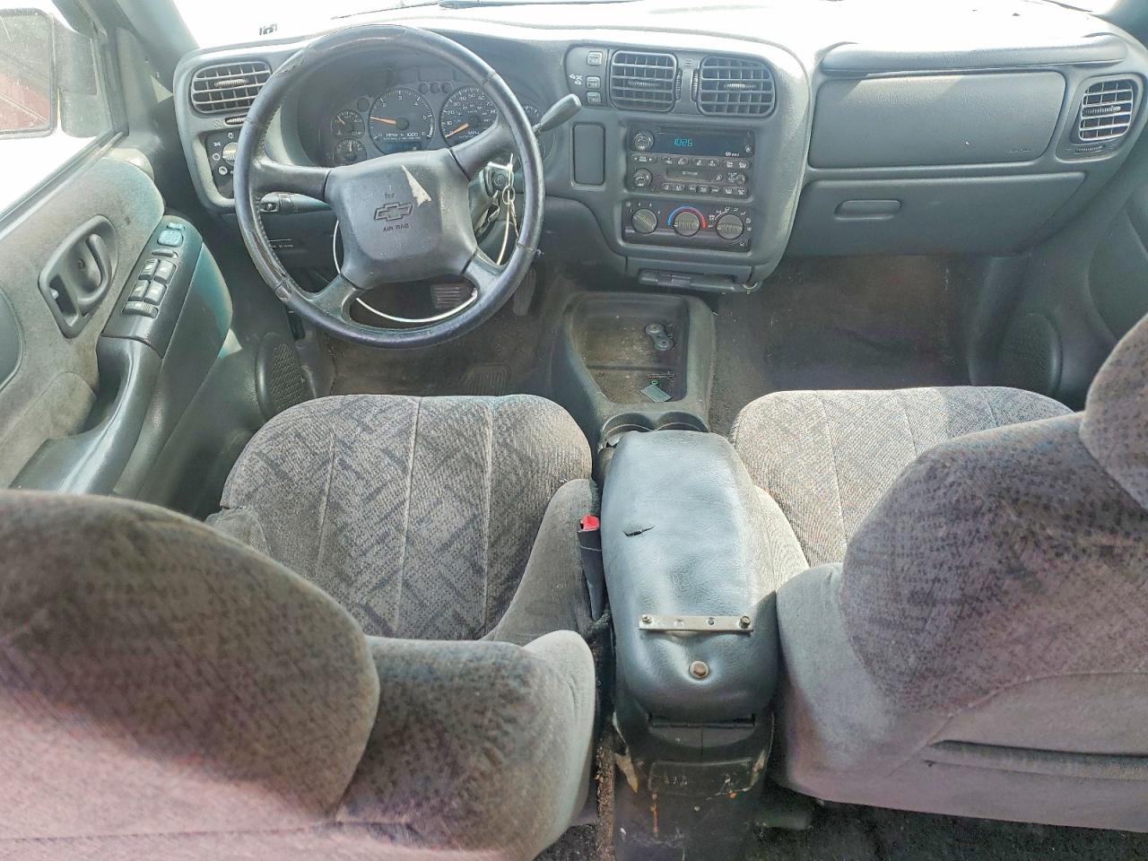 2002 CHEV S10 VIN 1GCDT13WX2K194218 photo 8