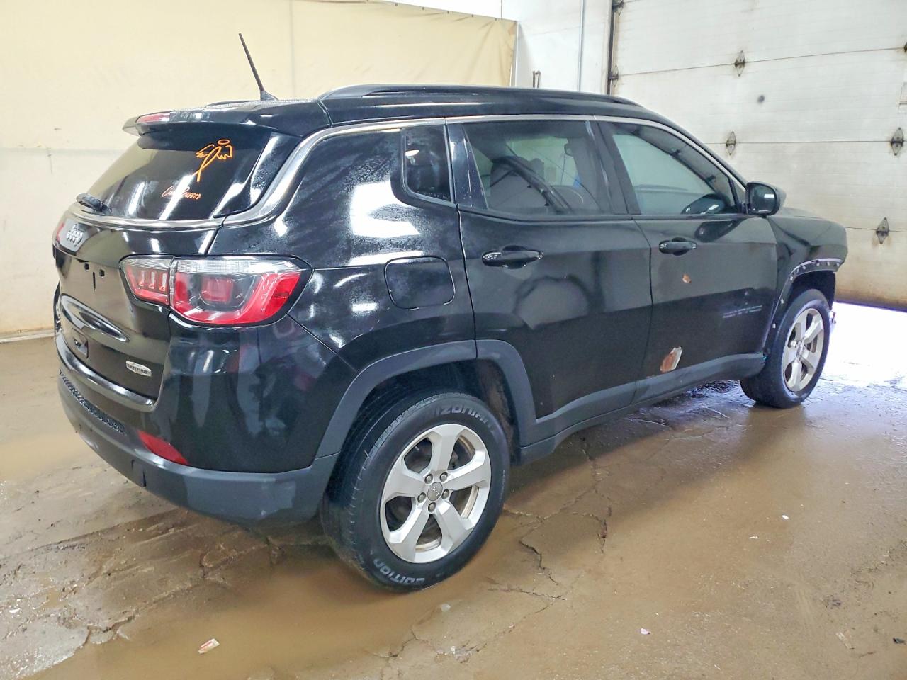 2017 Jeep Compass VIN 3C4NJDBB8HT687901 photo 3