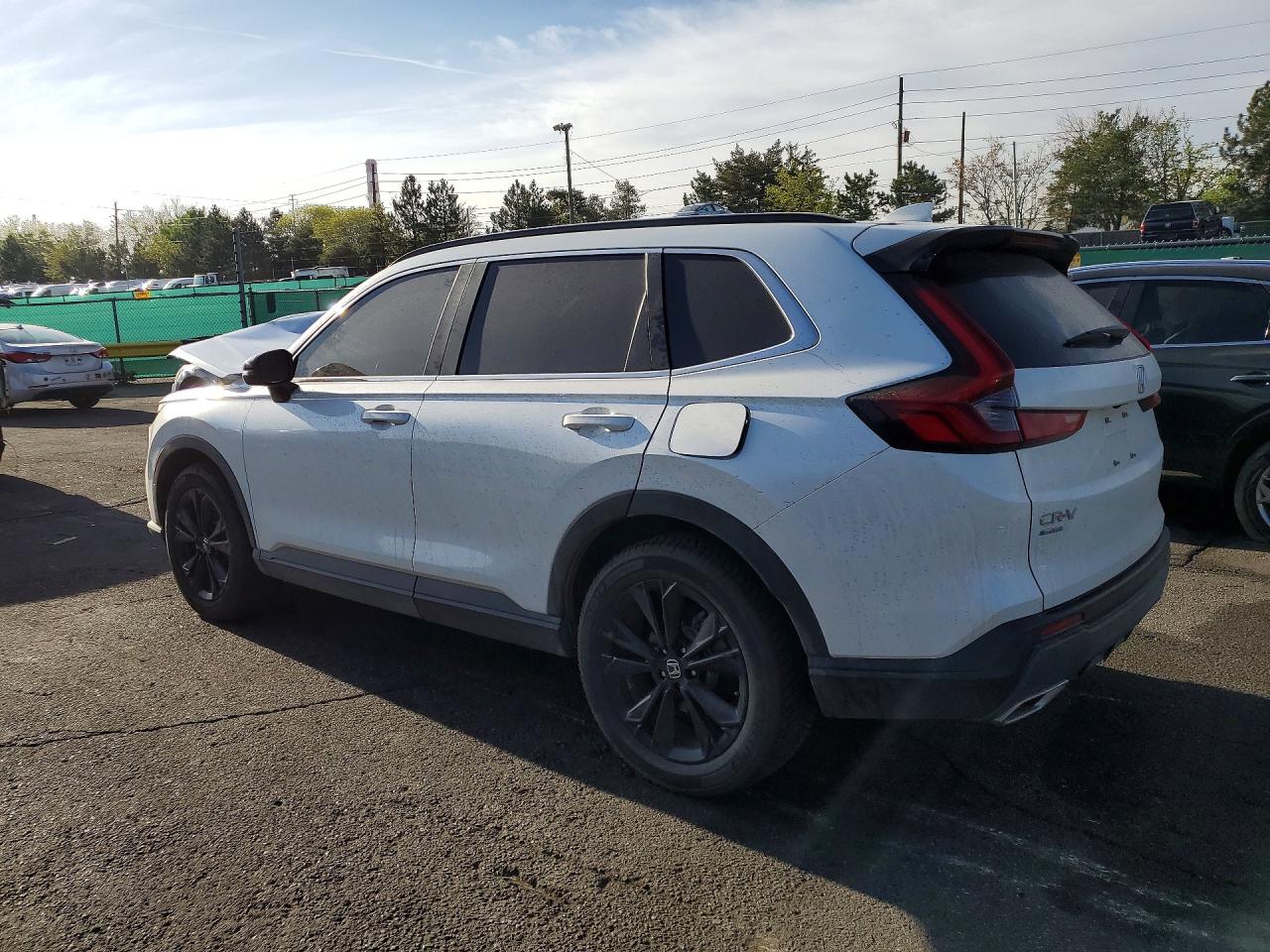 2024 Honda Crv VIN 7FARS6H95RE016933 photo 2