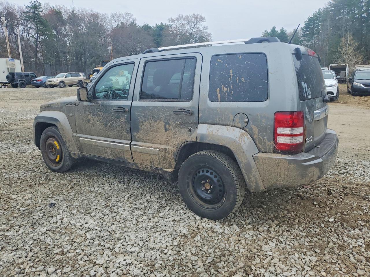 2012 Jeep Liberty VIN 1C4PJMFK7CW206784 photo 2