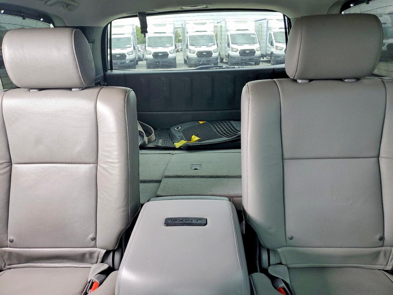 2021 Toyota Sequoia VIN 5TDGY5A14MS075556 photo 10