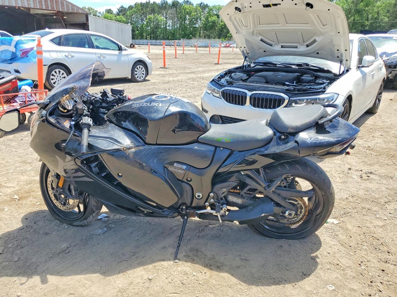 2025 Suzuki Gsx1300 VIN JS1EJ11B5S7100866 photo 3