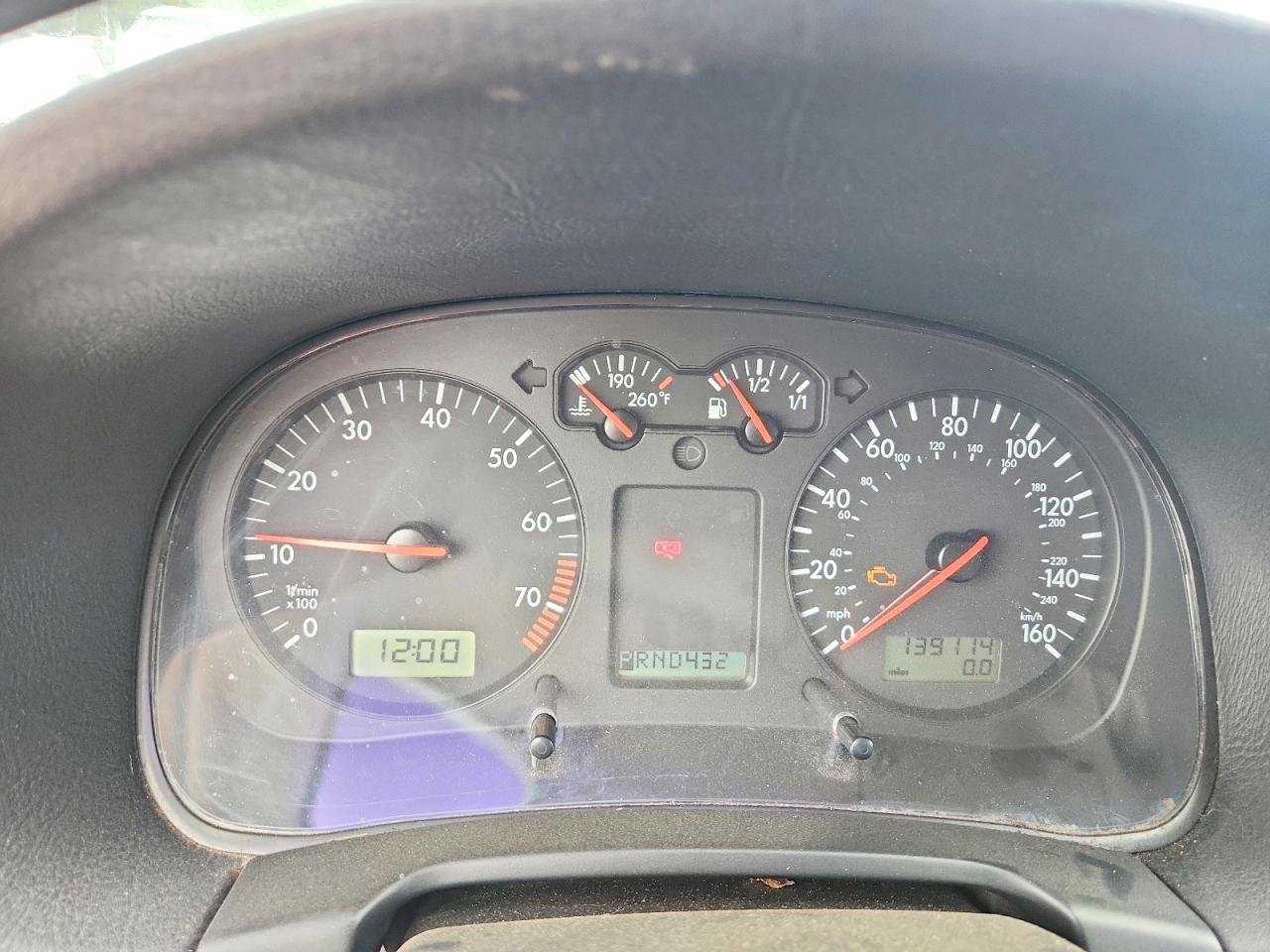 2002 Volkswagen Jetta VIN 3VWSE69M02M037663 photo 9