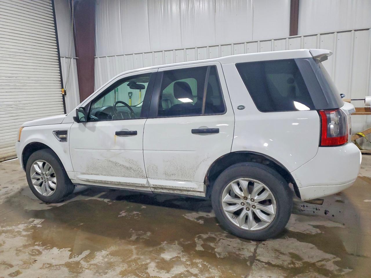 2011 LANDAU Lr2 VIN SALFR2BN8BH273477 photo 2