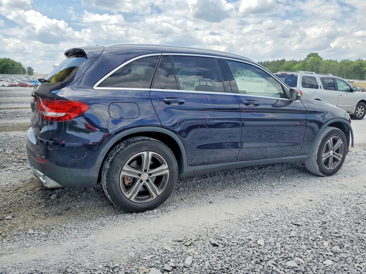 2016 Mercedes-Benz Glc class VIN WDC0G4JB5GF026727 photo 3