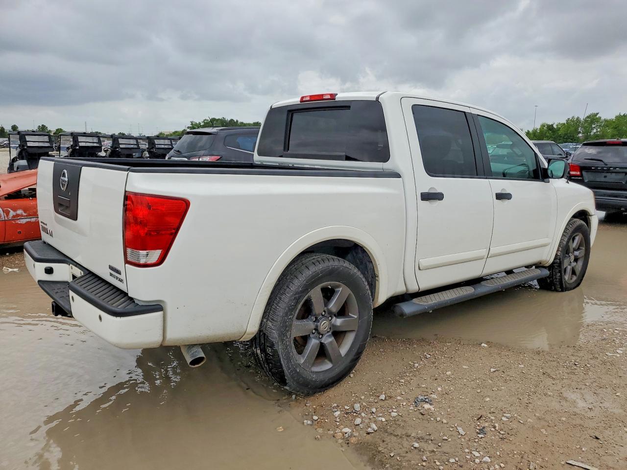 2012 Nissan TITAN VIN 1N6BA0EK6CN328253 photo 3
