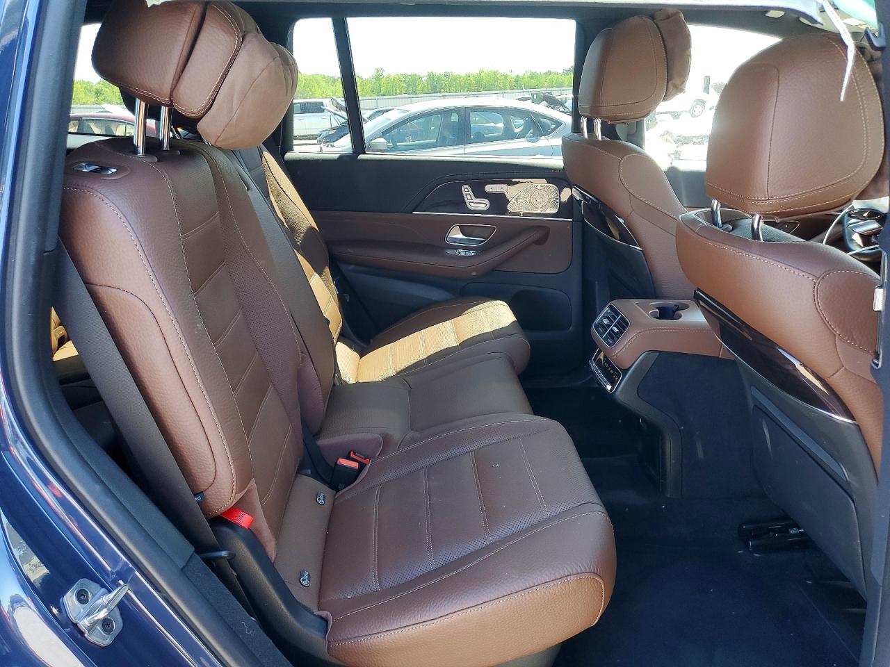 2025 Mercedes-Benz Gls-class VIN 4JGFF8FEXSB338017 photo 11