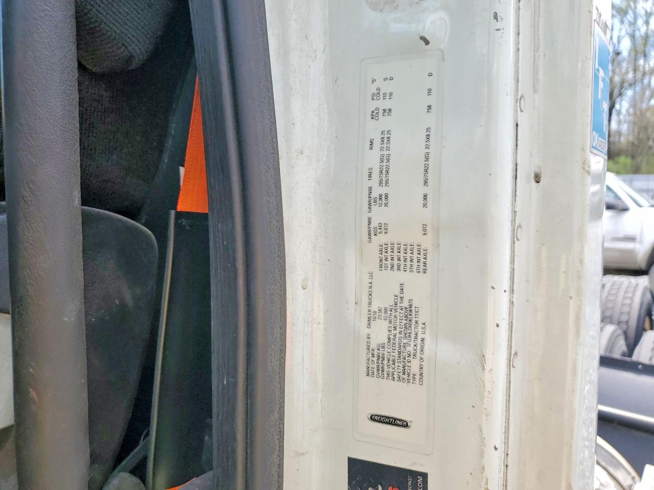 2019 FREIGHTLINER All other VIN 1FUJHLDR0KLKW4675 photo 10