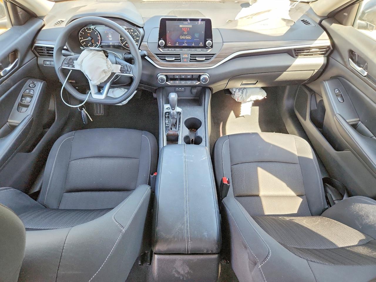 2025 Nissan Altima VIN 1N4BL4DV7SN397554 photo 8
