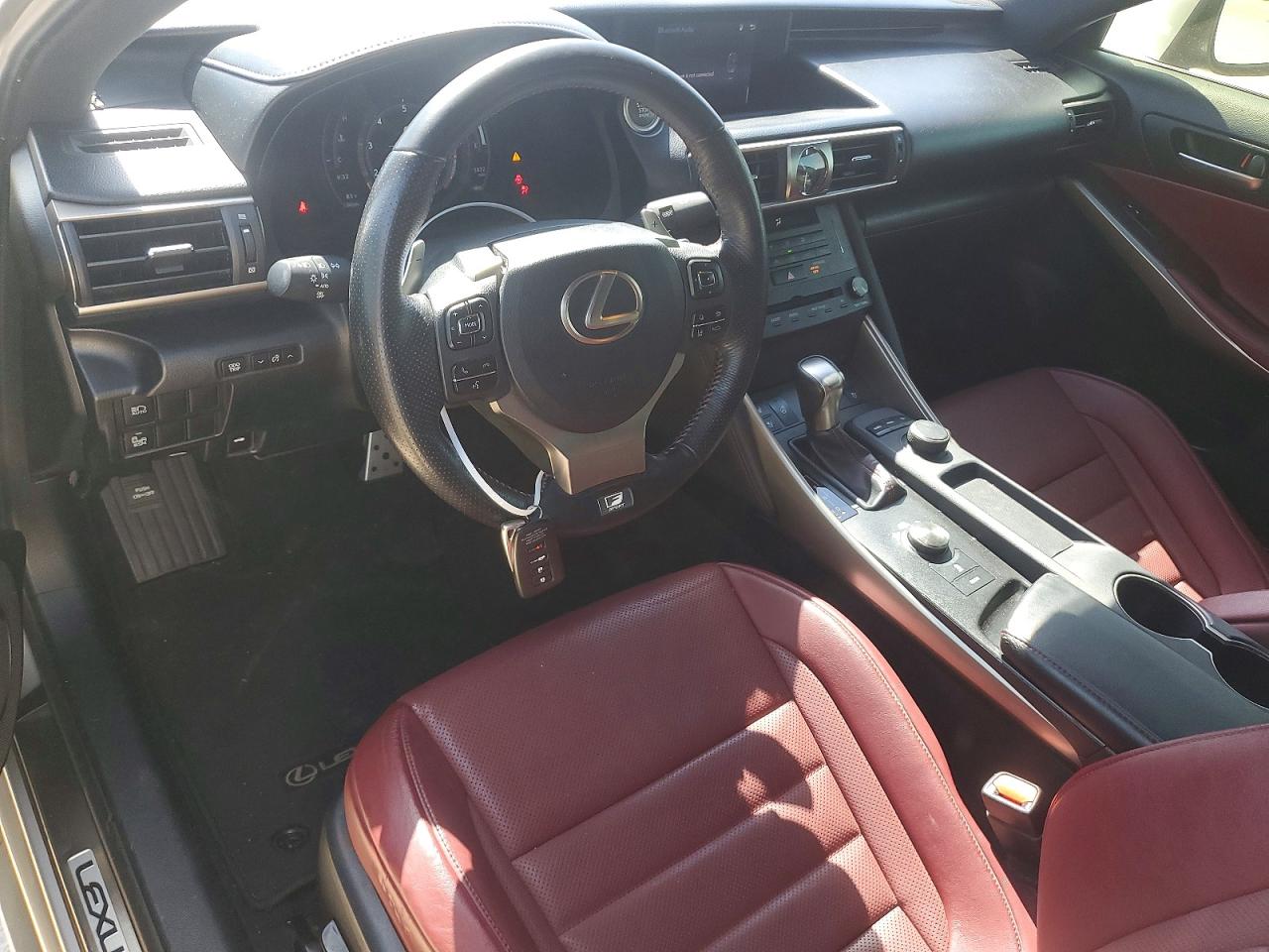 2019 Lexus Is VIN JTHC81D25K5035211 photo 8