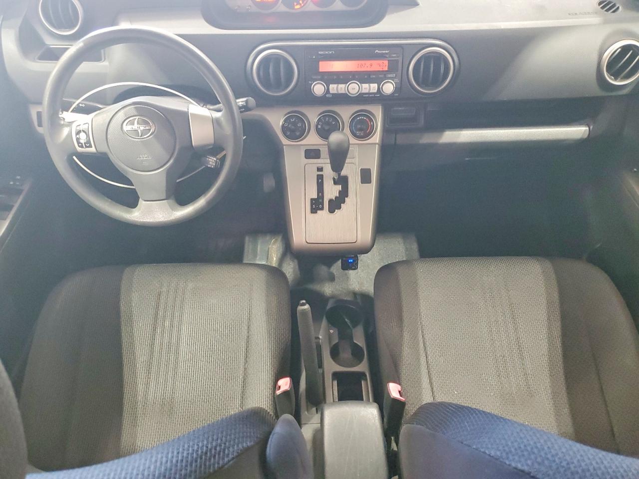 2008 TOYOTA Scion VIN JTLKE50E281032378 photo 8
