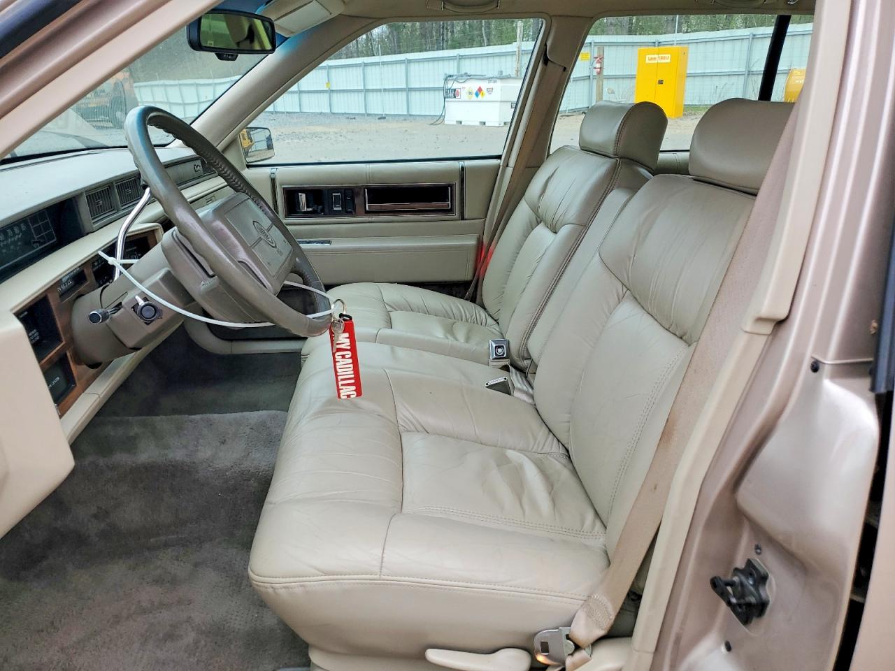 1993 Cadillac Deville VIN 1G6CD53B4P4215592 photo 7
