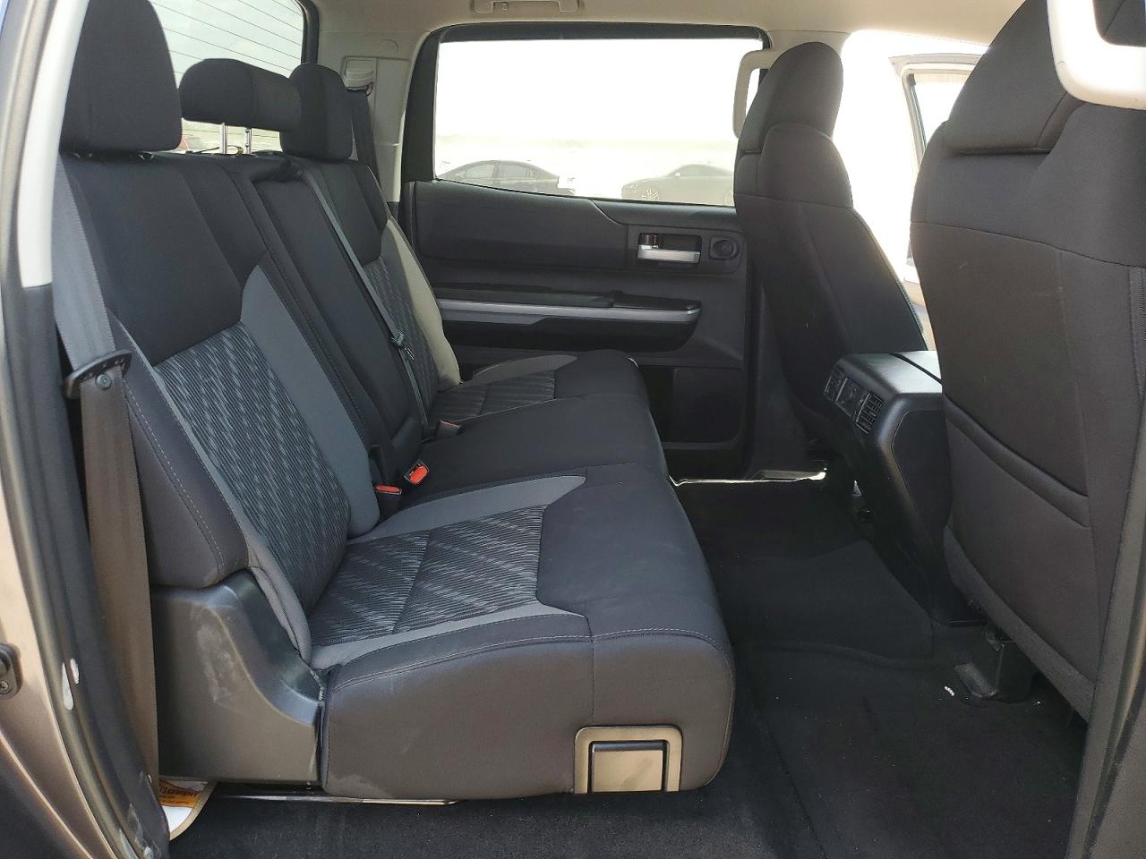 2019 TOYOTA All models VIN 5TFEY5F16KX253197 photo 10