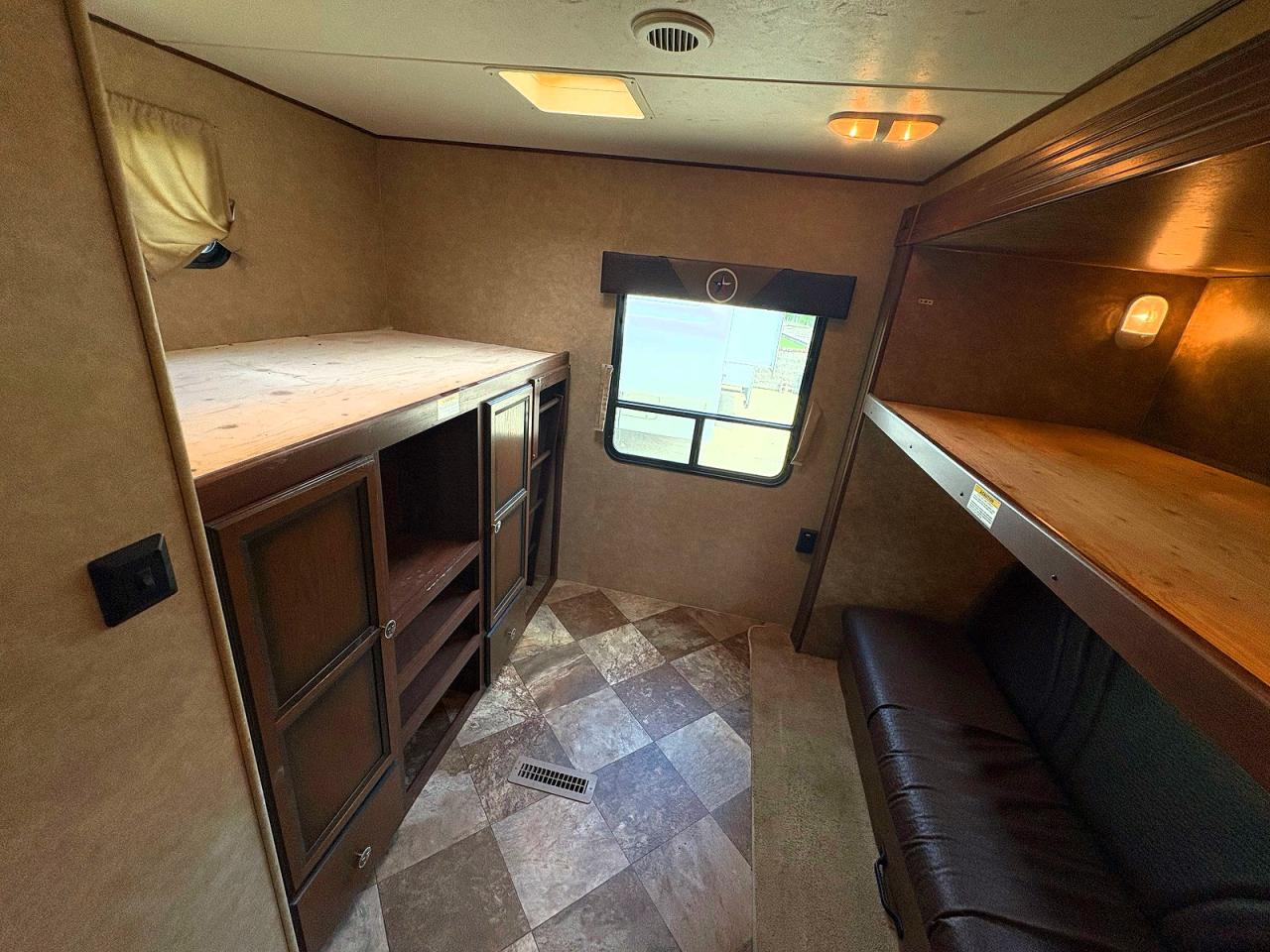 2015 Crossroads Ltz33bh15 VIN 4V0TC3324FE014732 photo 6