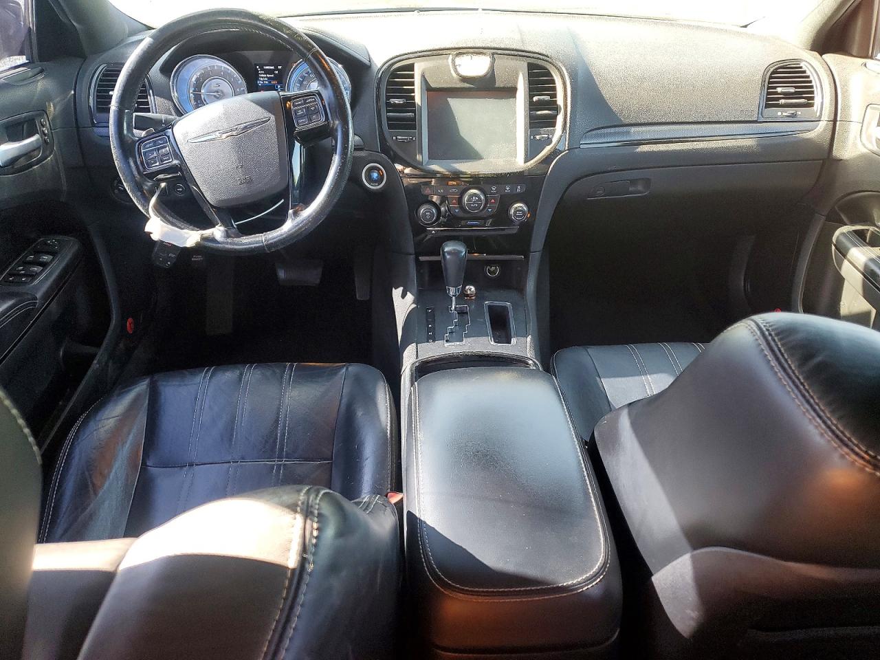 2012 Chrysler 300 VIN 2C3CCADT4CH146582 photo 8