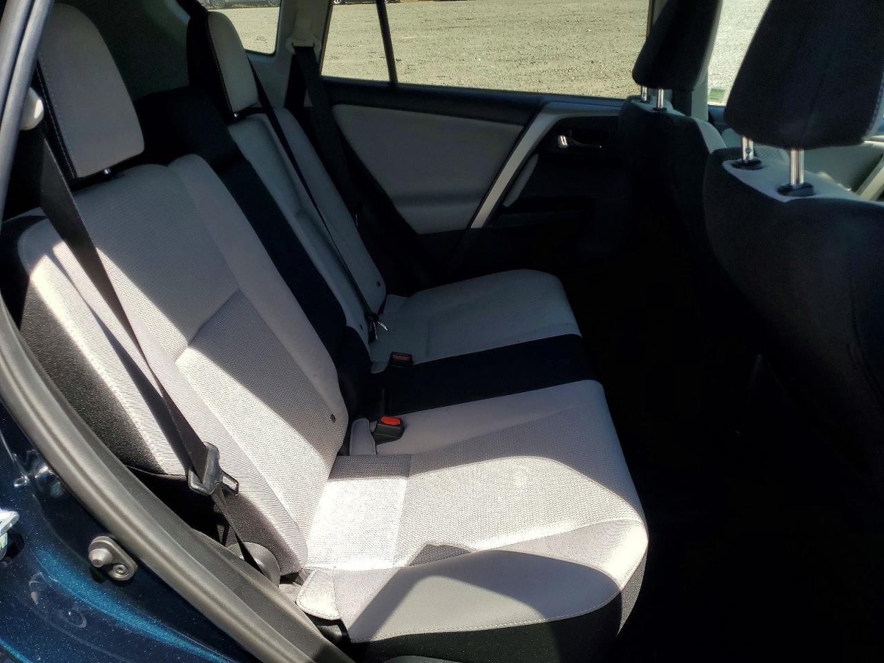 2017 Toyota Rav4 VIN 2T3WFREV4HW346304 photo 11