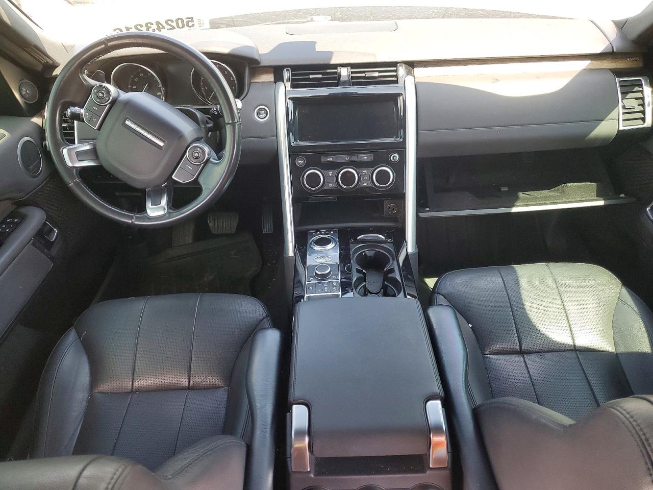 2017 Land Discovery VIN SALRRBBV1HA011217 photo 8