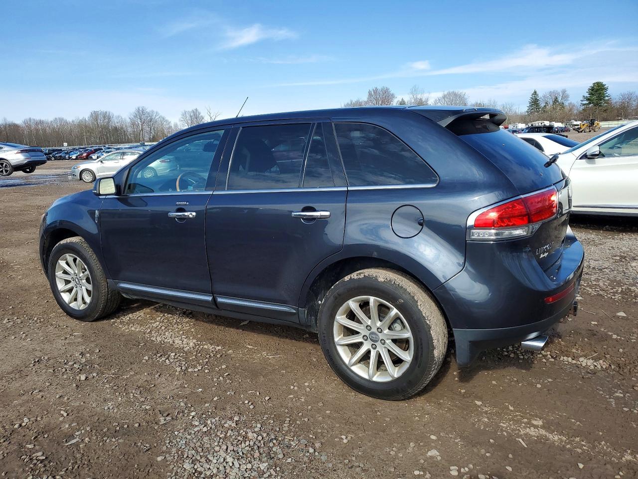 2013 LINCOLN Mkx VIN 2LMDJ8JK0DBL36300 photo 2