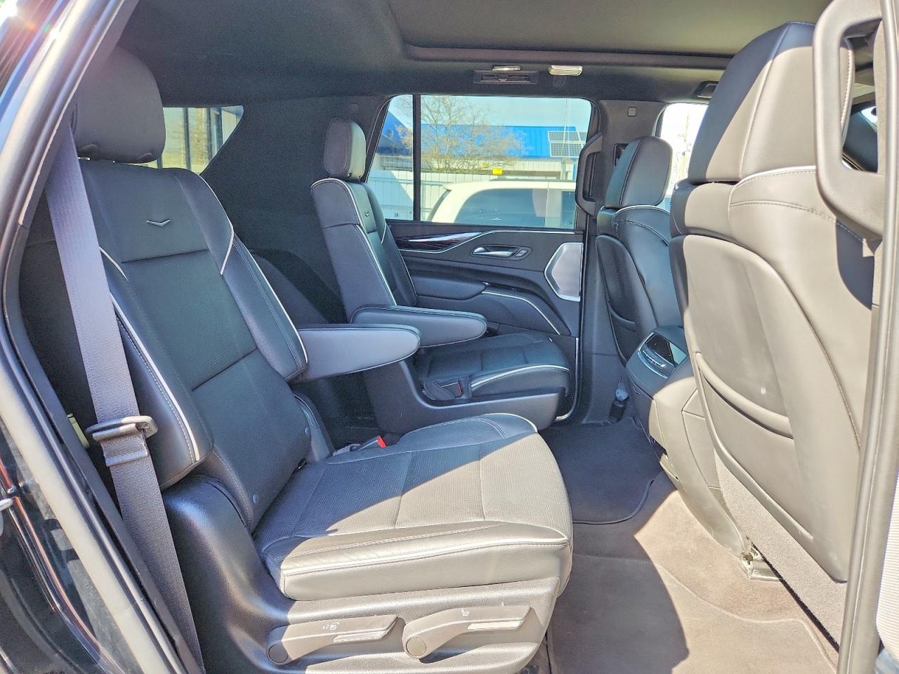 2023 Cadillac Escalade VIN 1GYS4FKLXPR131637 photo 11