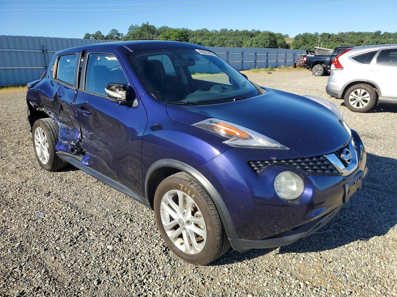 2015 NISS Juke VIN JN8AF5MR9FT508066 photo 4