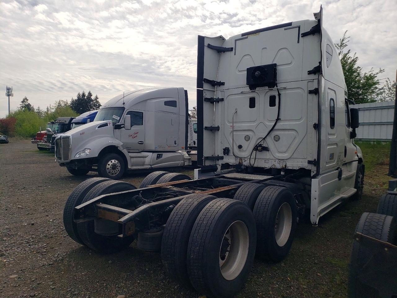 2016 FREIGHTLINER All other VIN 3AKJGLD54GSHJ9994 photo 4