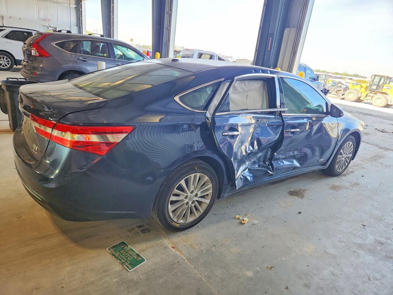 2015 Toyota Avalon VIN 4T1BD1EB4FU044299 photo 3