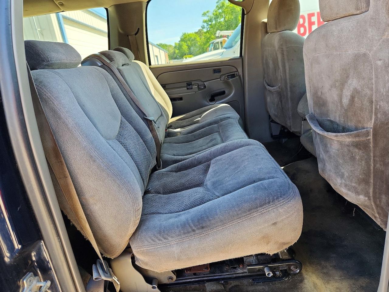 2005 CHEVROLET Suburban VIN 3GNEC16Z35G251890 photo 11