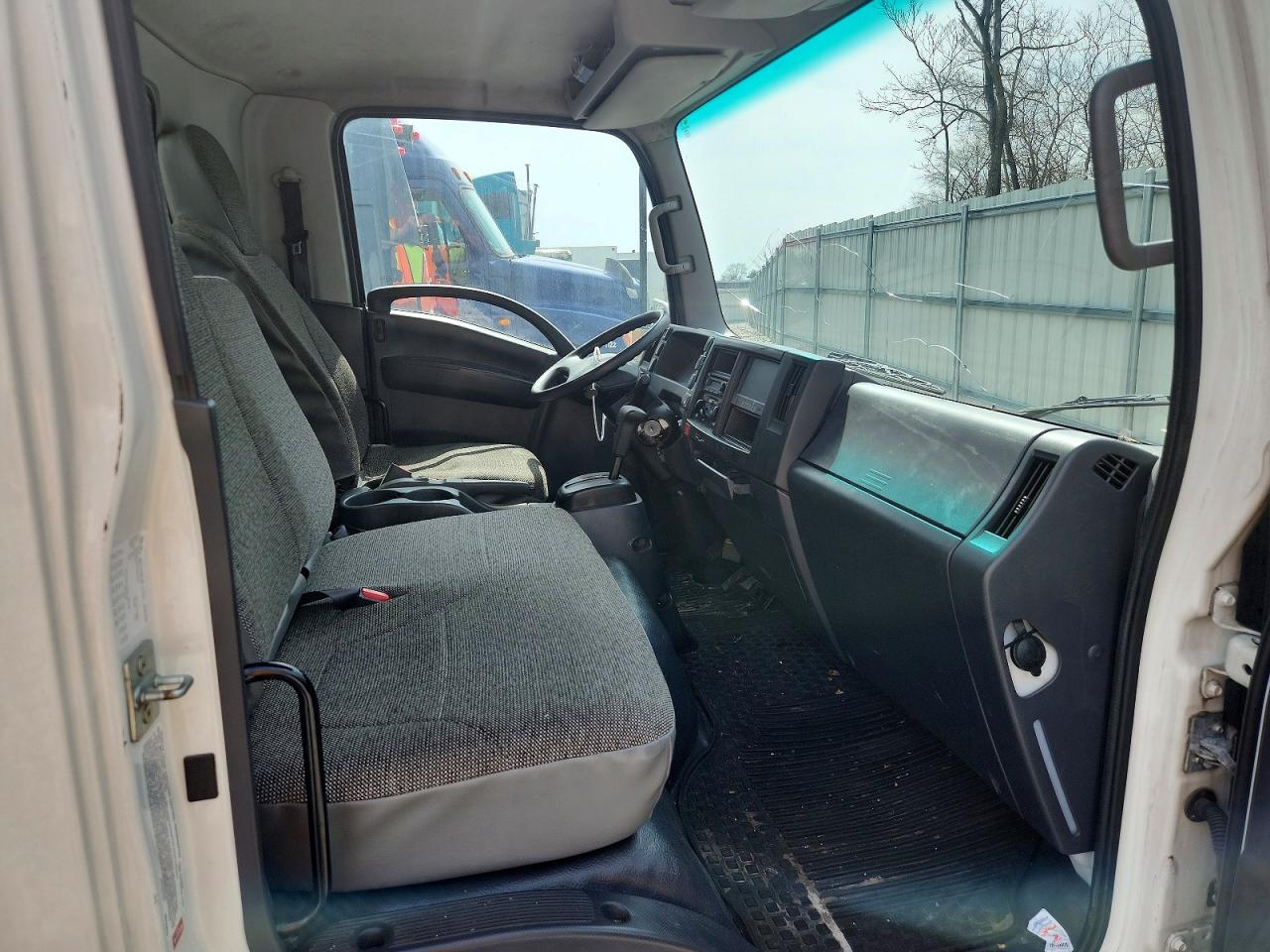 2023 Isuzu Npr VIN 54DC4W1D6PS202650 photo 5