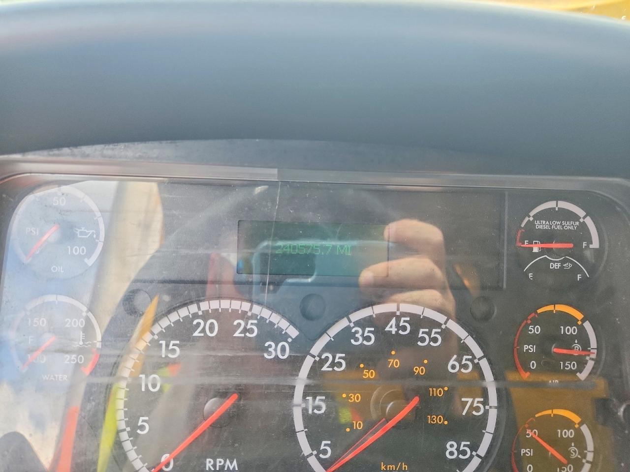 2018 FREIGHTLINER All other VIN 3ALACWFC8JDJH4648 photo 9