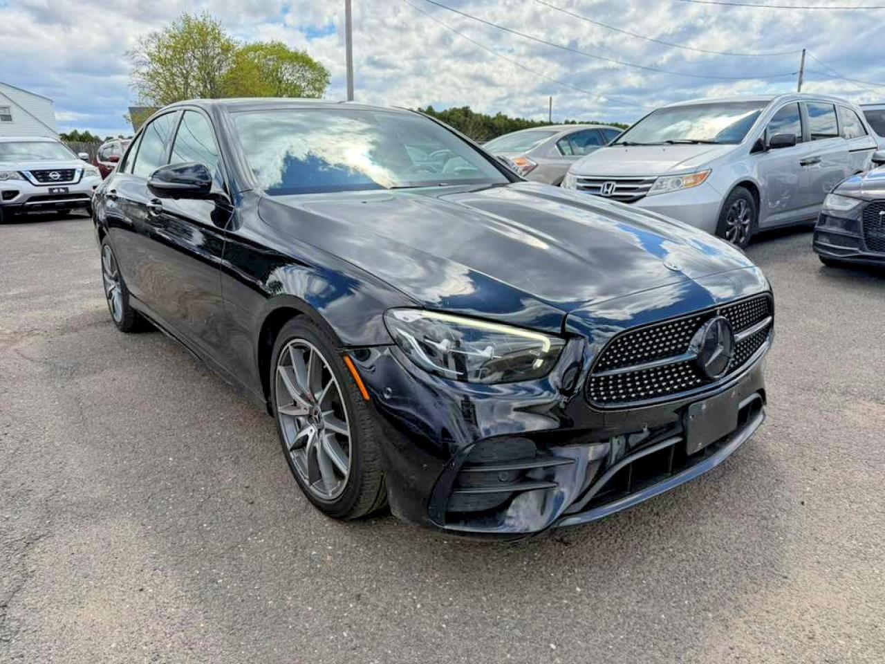 2022 Mercedes-Benz E-class VIN W1KZF8EB3NB020775 photo 4