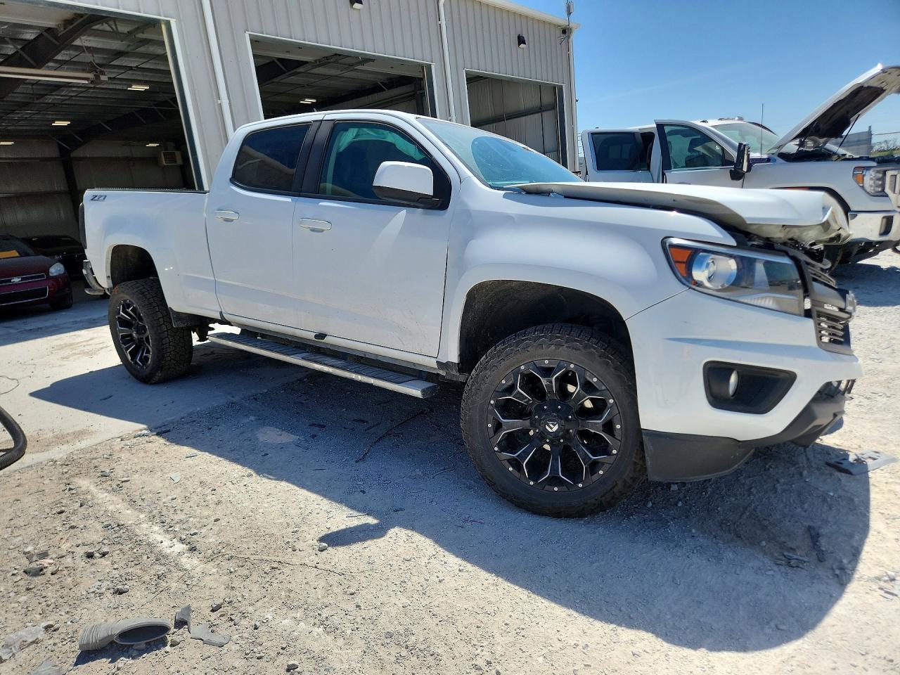 2017 Chevrolet Colorado VIN 1GCGTDEN4H1282683 photo 4