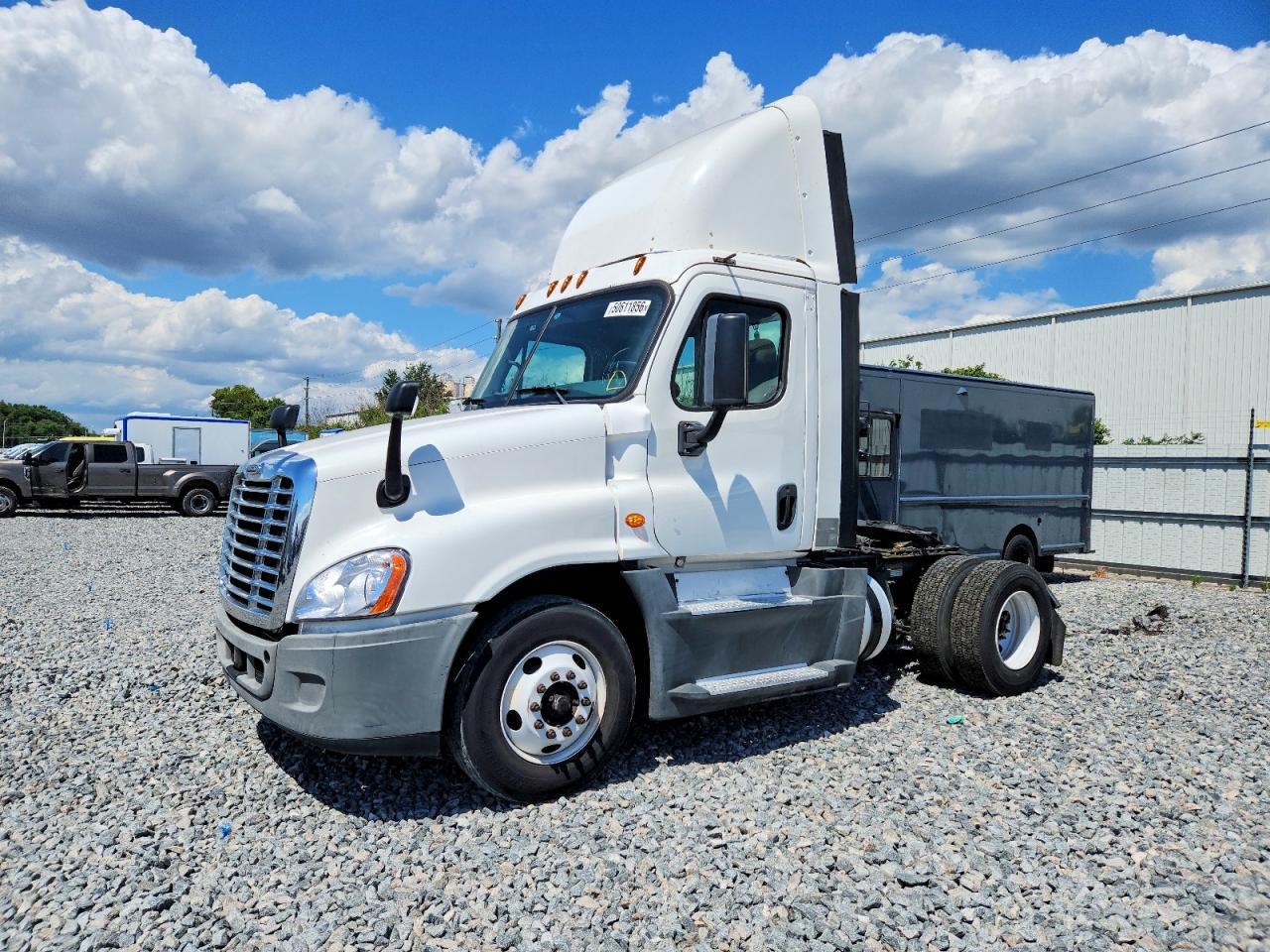 2016 FREIGHTLINER All other VIN 1FUBGEDV6GLHC5660 photo 2