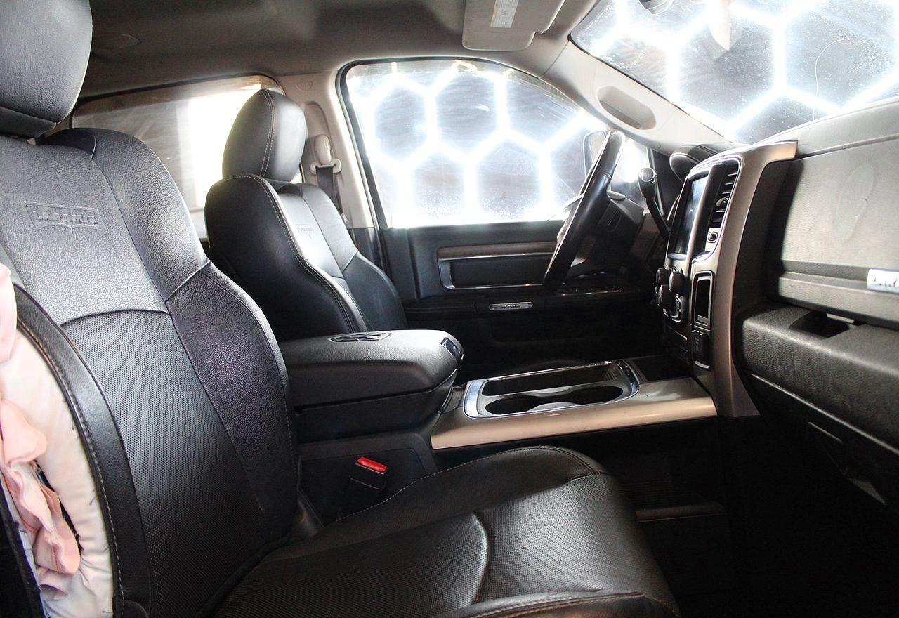 2017 RAM 2500 VIN 3C6UR5FJ3HG759714 photo 5