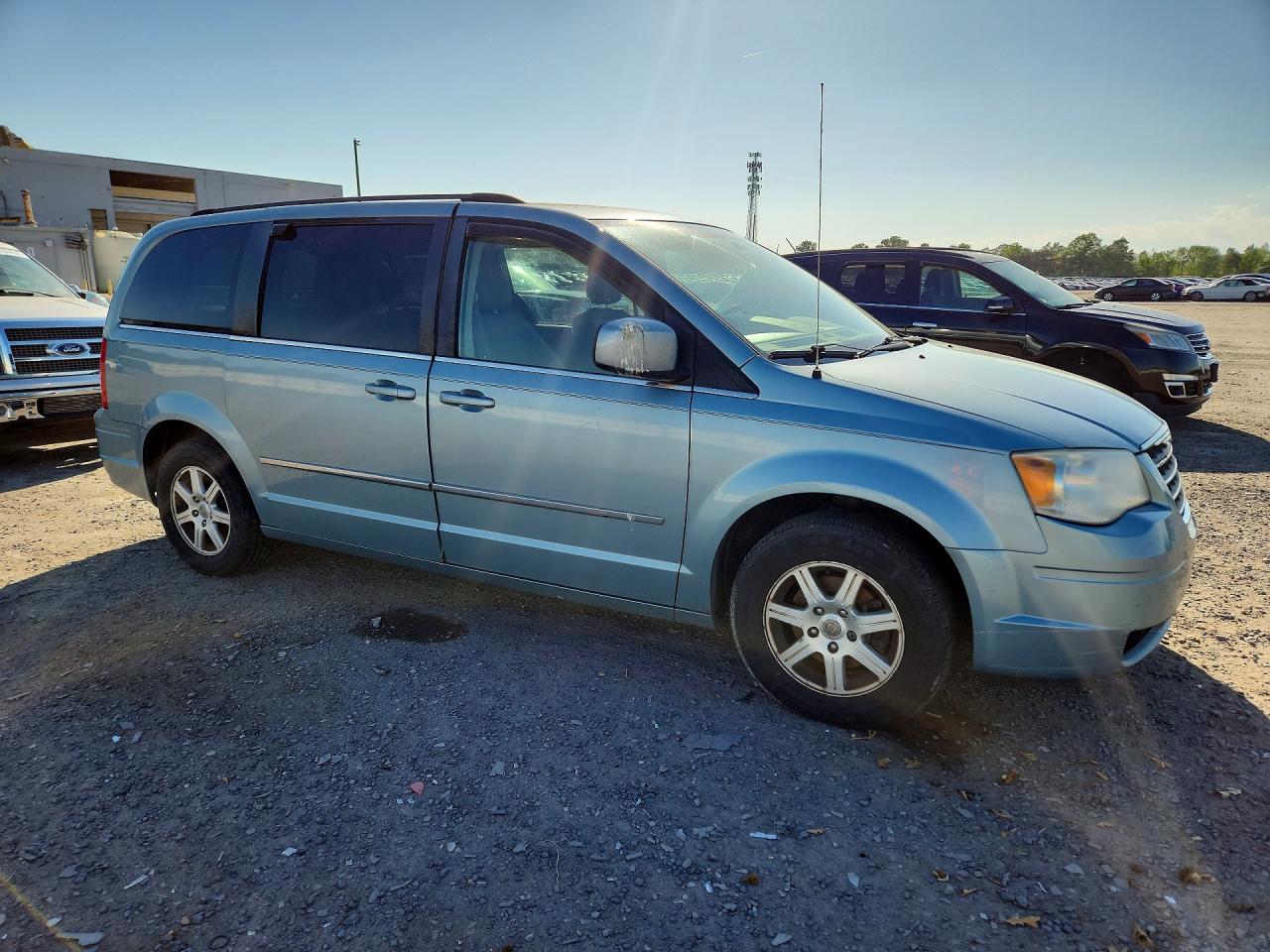 2010 CHRYSLER Minivan VIN 2A4RR5D1XAR285062 photo 4