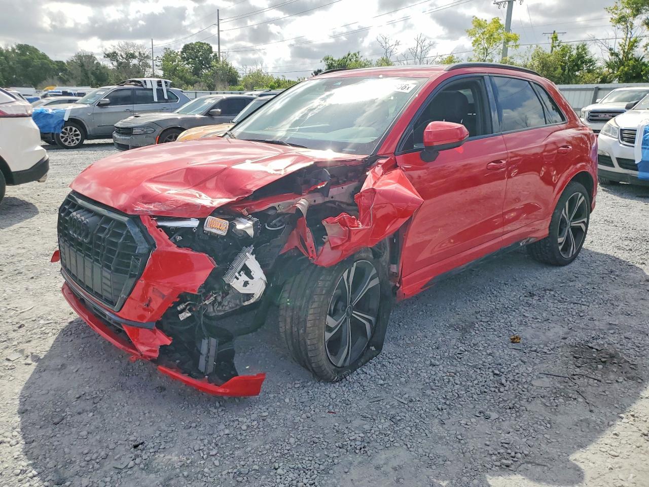 2024 AUDI Q3 VIN WA1EECF37R1080991 photo 1
