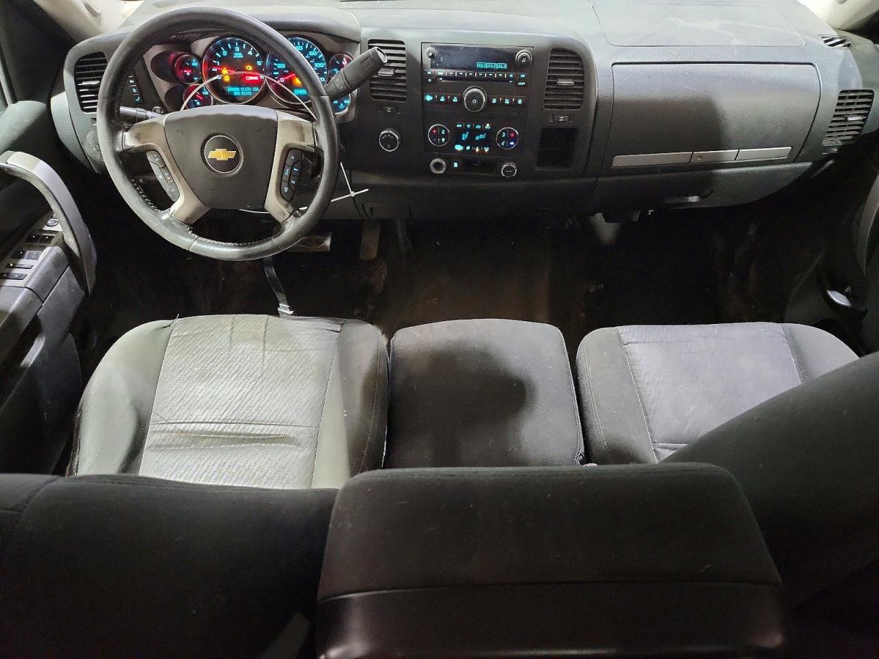 2010 Chevrolet All models VIN 1GCSKSE3XAZ264213 photo 8